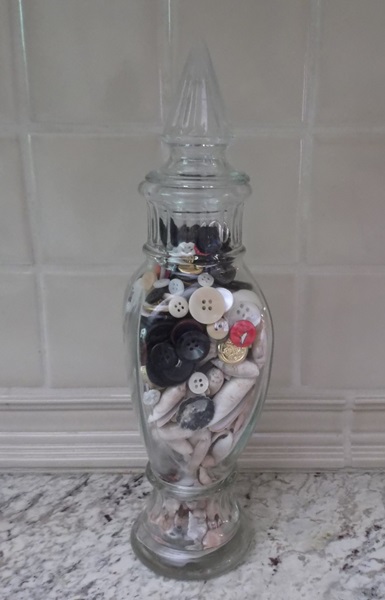 Assortment of Glass Kitchenalia Items 