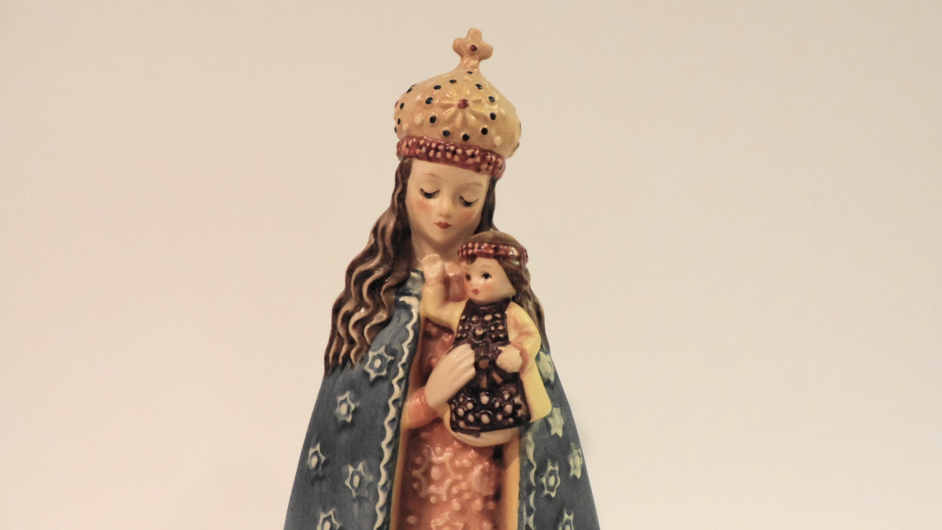 Goebel Hummel 75th Anniversary Figurine