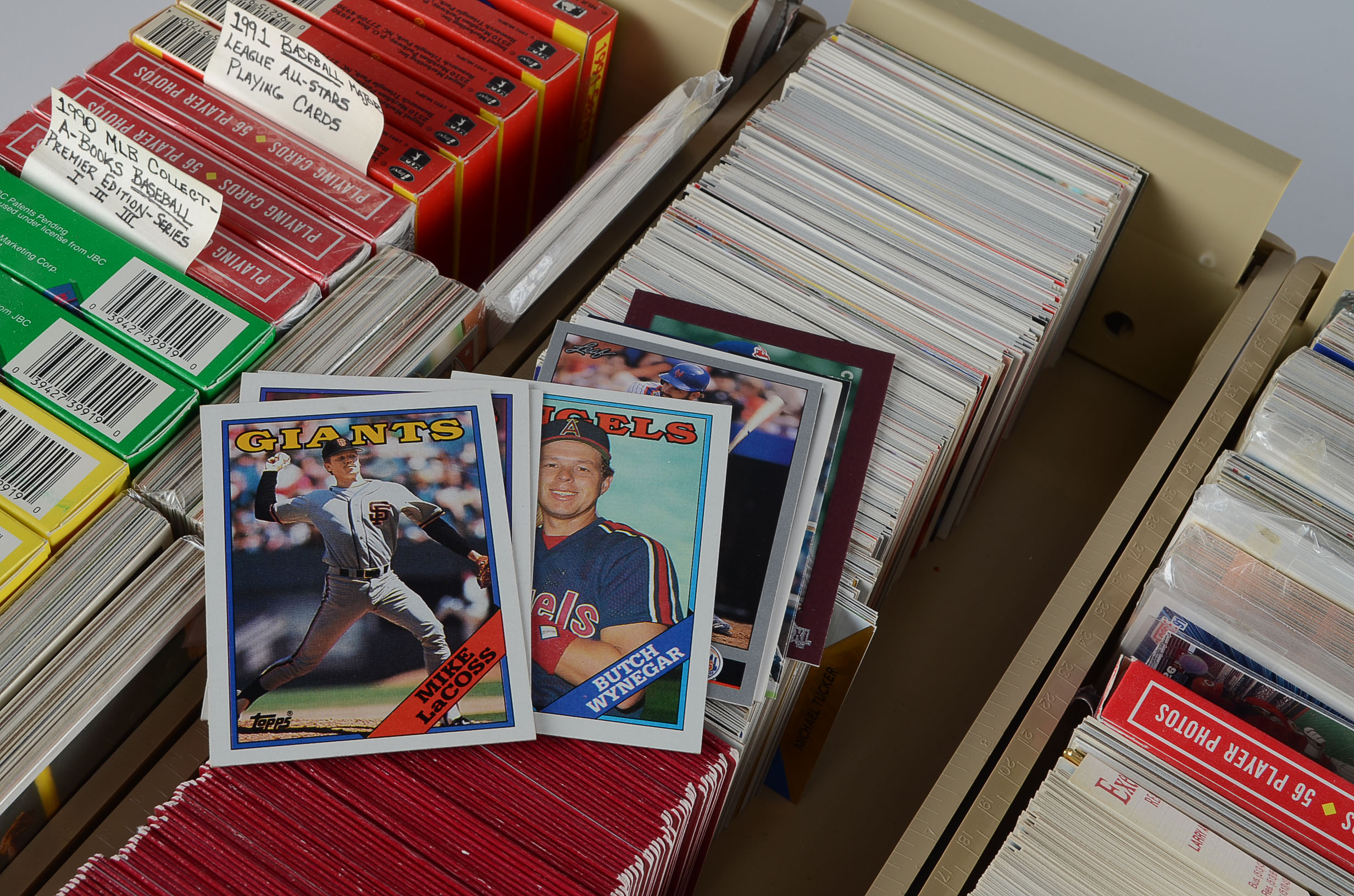 Mixed Collectible Sports Baseball Card Lot