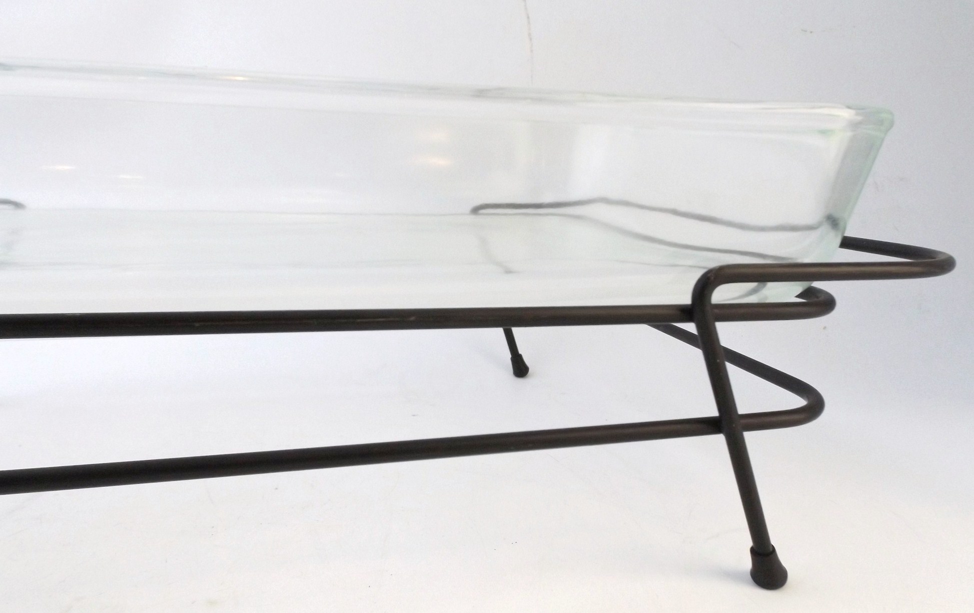 Mid Century Wire Casserole Holder with Pyrex Dish