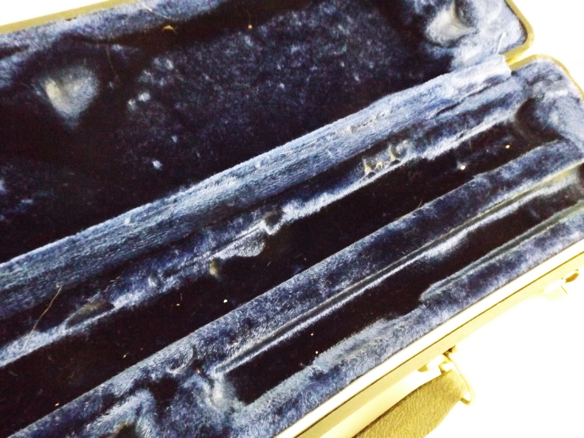 W. T. Armstrong Model 104 Flute with Case