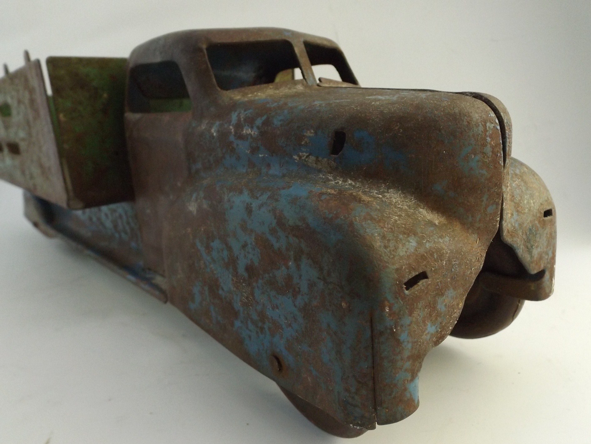 Vintage 1930s Painted Metal Farm Stake Truck