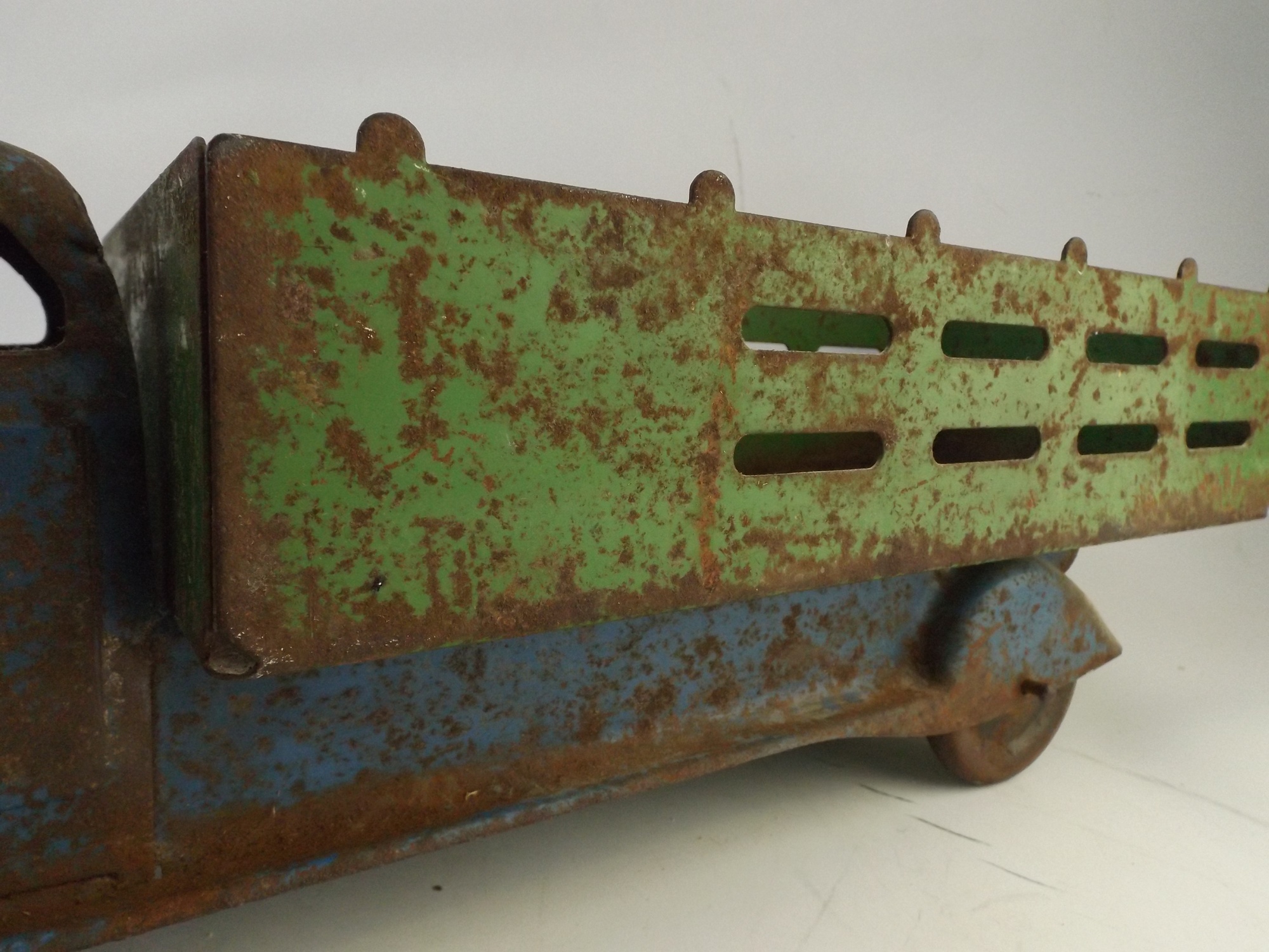 Vintage 1930s Painted Metal Farm Stake Truck