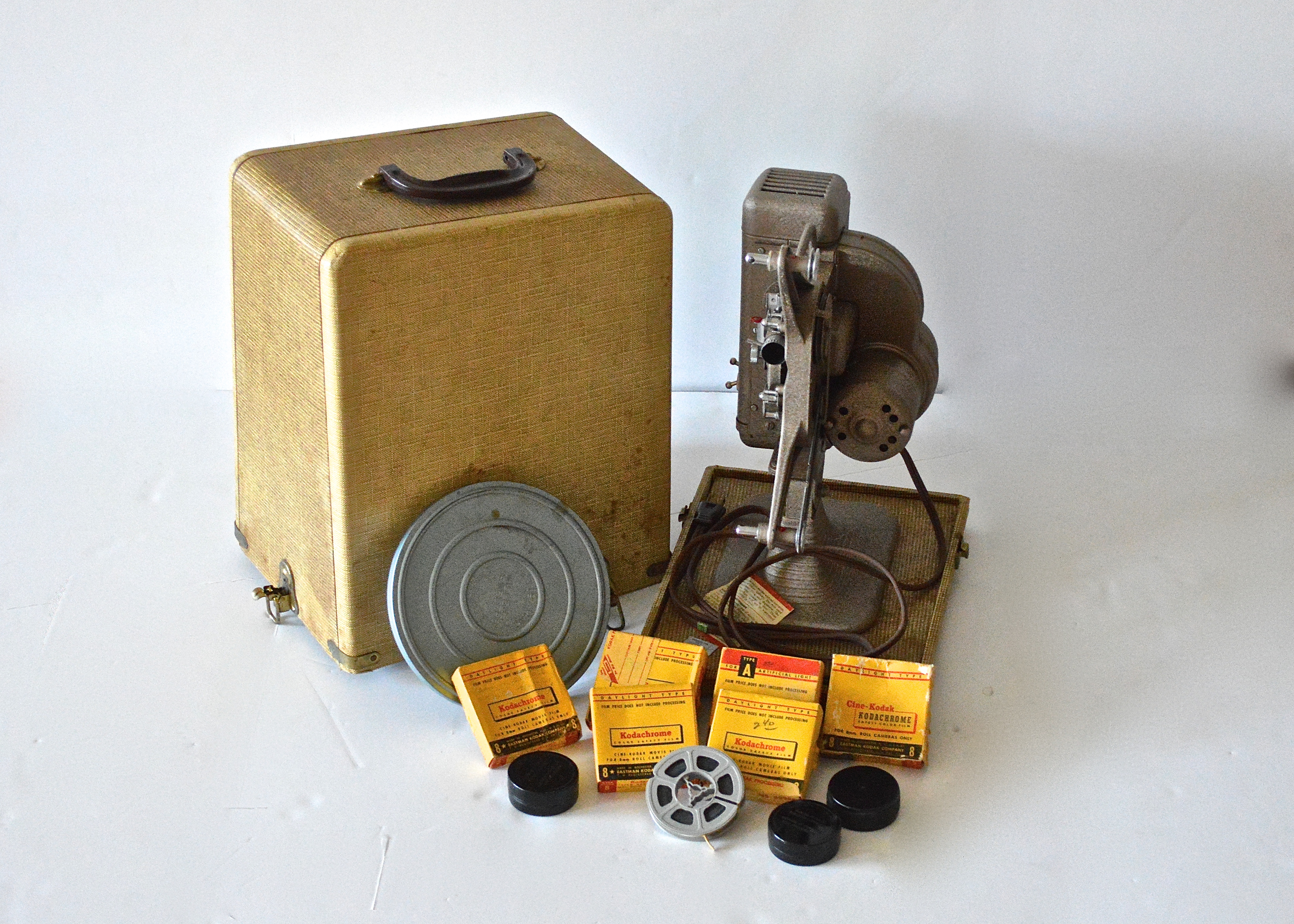 Keystone Brightbeam K70 Film Movie Projector With Movie Films