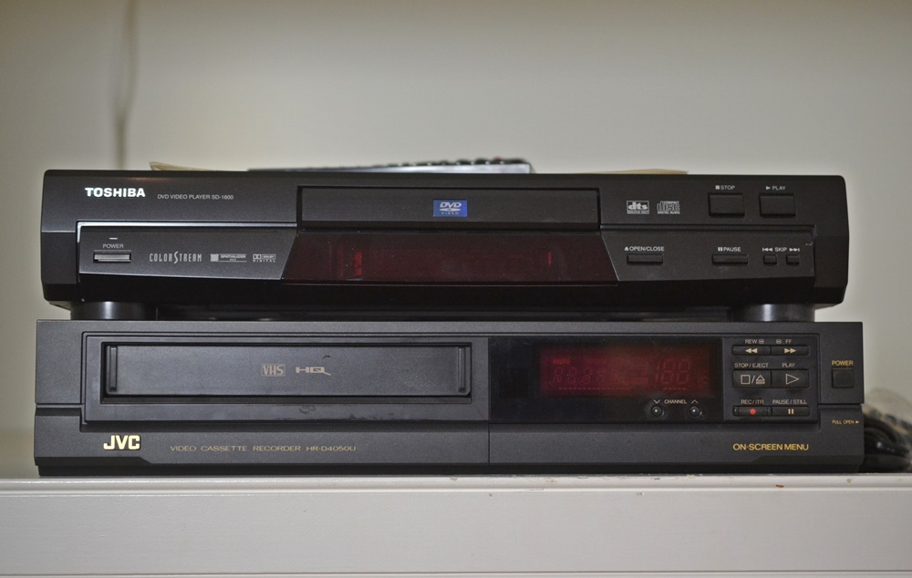 Toshiba DVD Player & JVC VHS Player