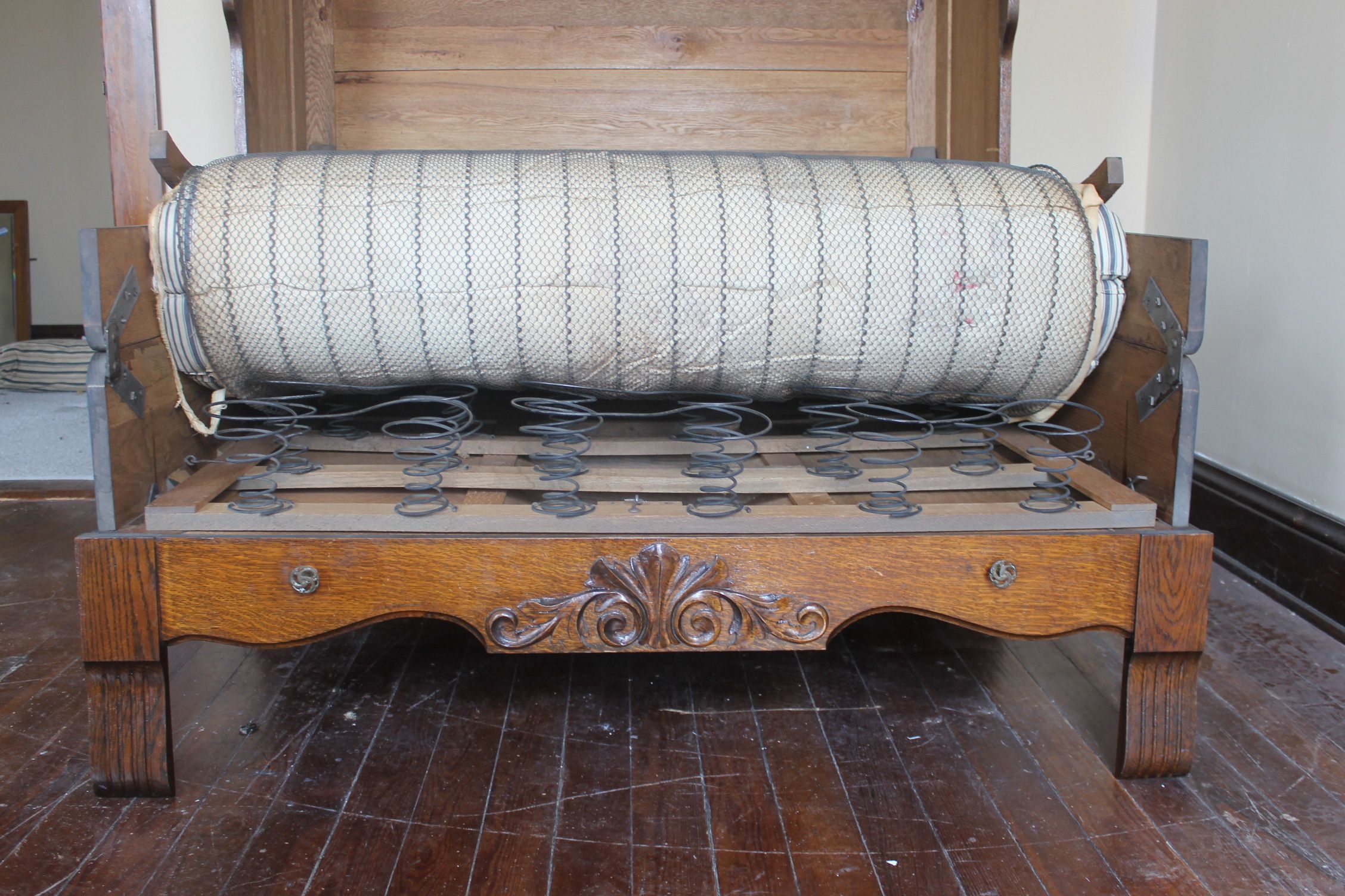 Antique Quarter Sawn Oak Murphy Bed