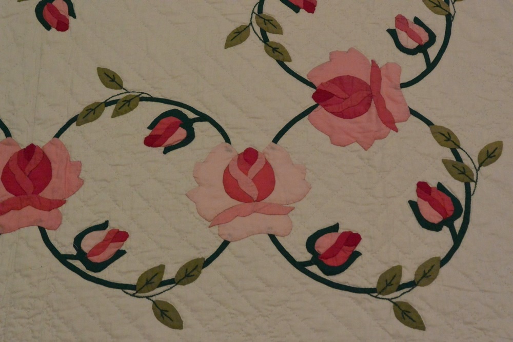 Beautiful Handmade Quilt with Roses and Scalloped Edge