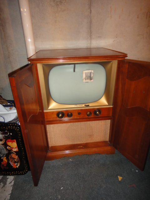 Awesome Vintage 1953 Capehart TV