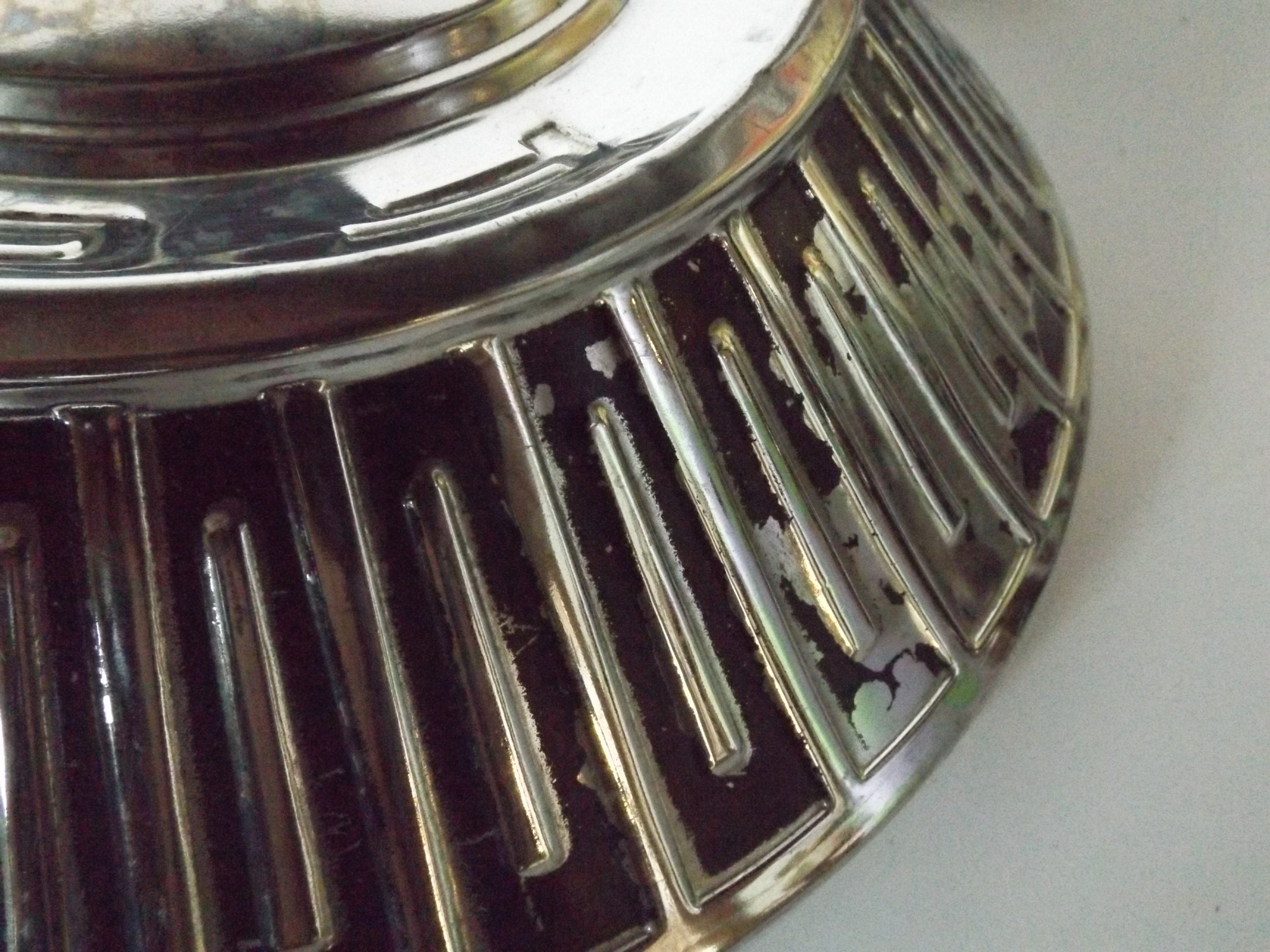 Retro Ford Hubcaps