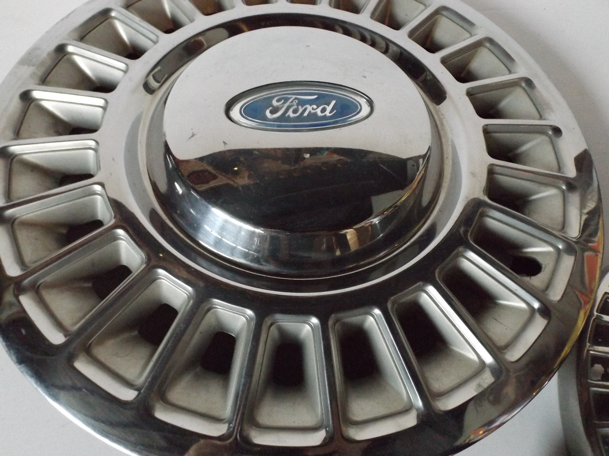 Retro Ford Hubcaps