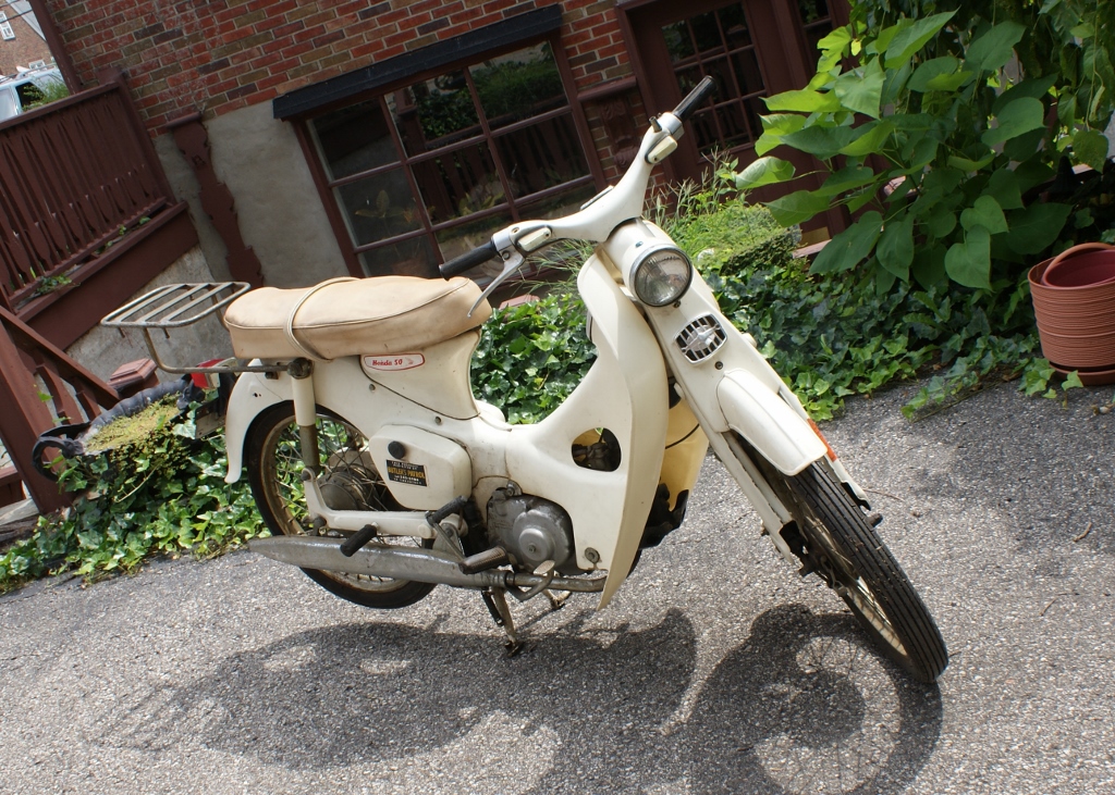 1965 Honda 50 Super Cub C100 Scooter