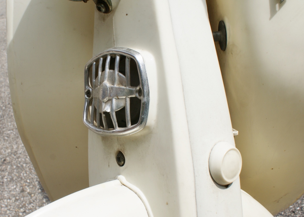 1965 Honda 50 Super Cub C100 Scooter