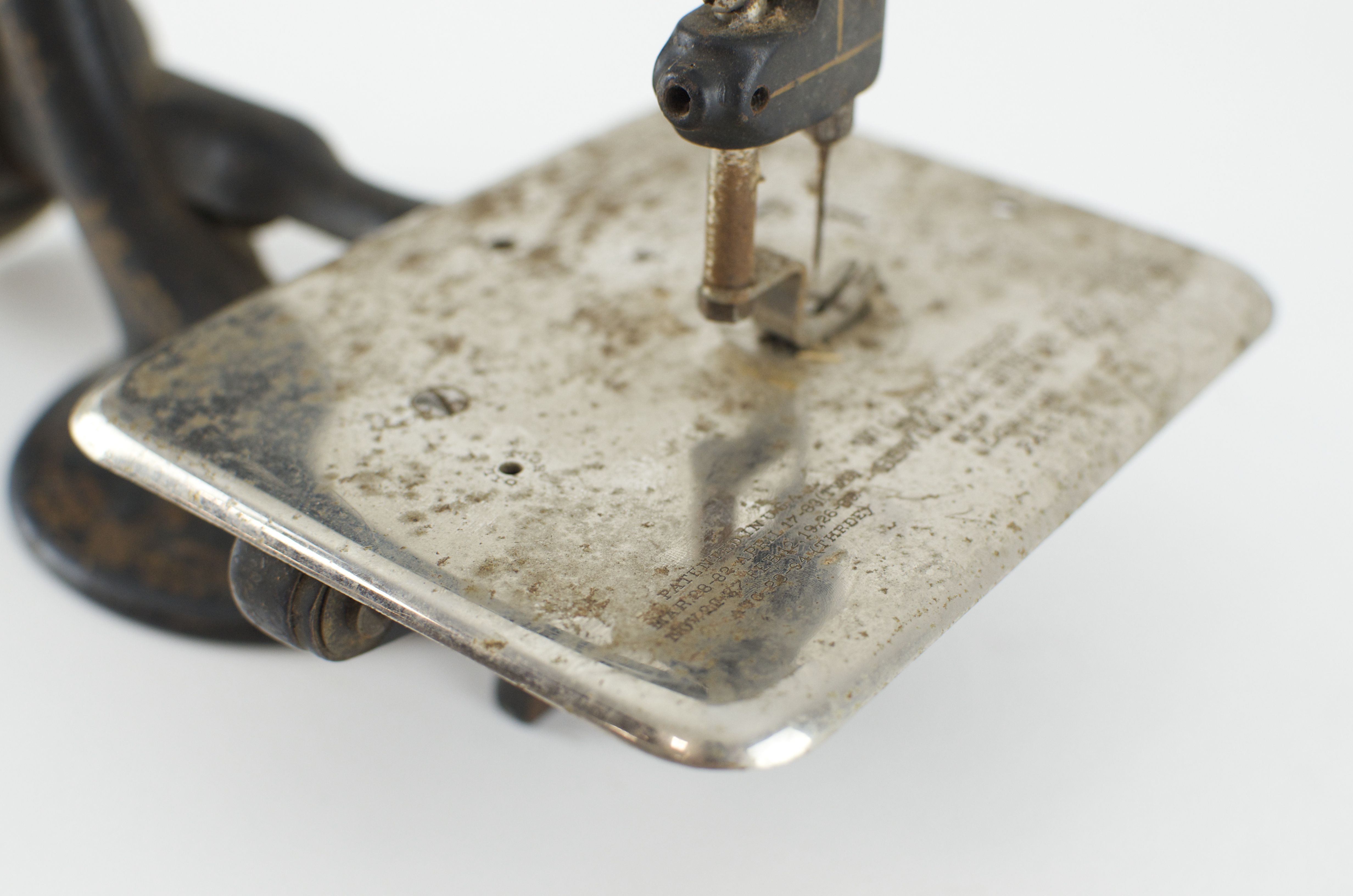 Willcox & Gibbs Vintage Sewing Machine