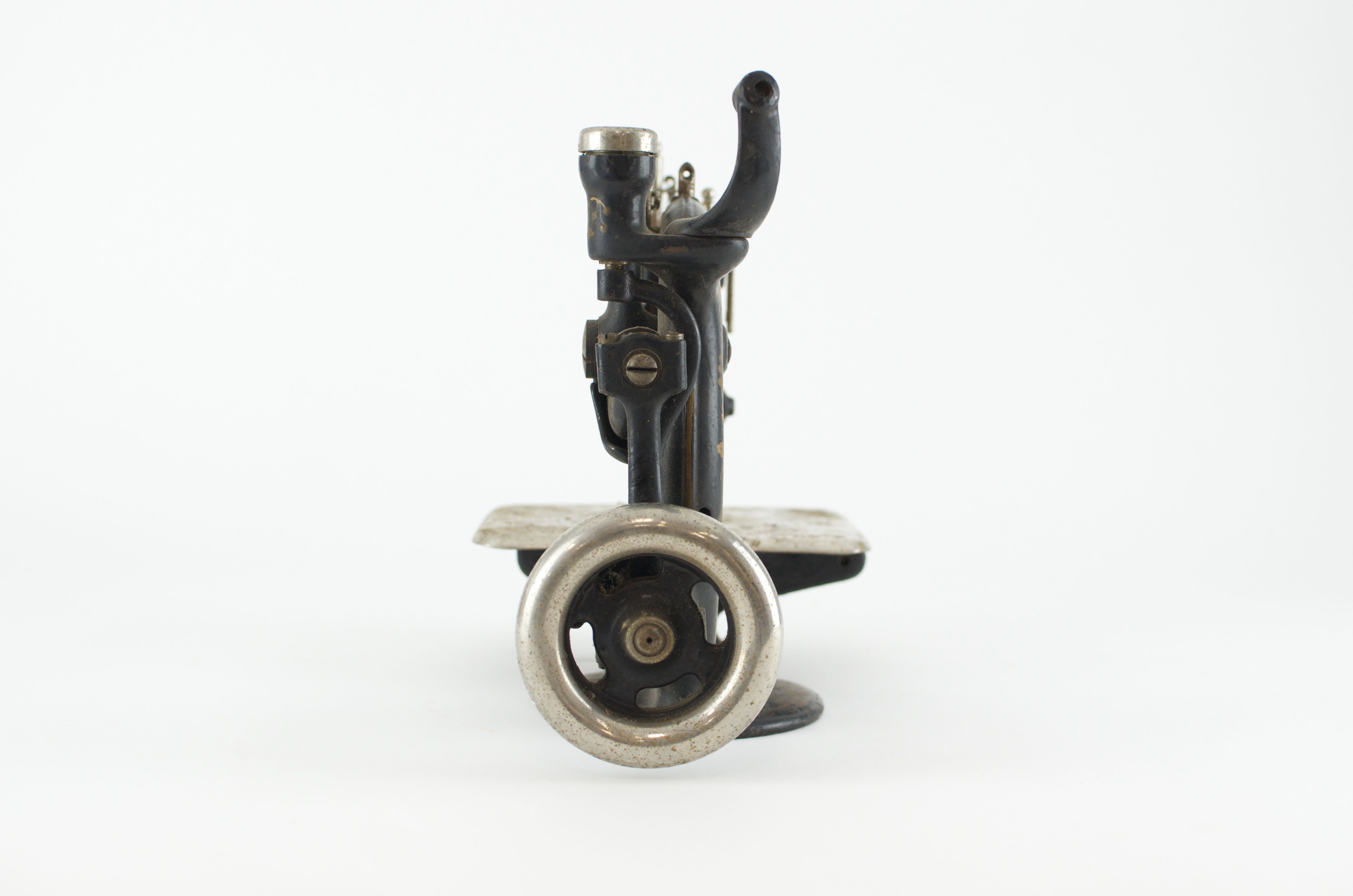 Willcox & Gibbs Vintage Sewing Machine