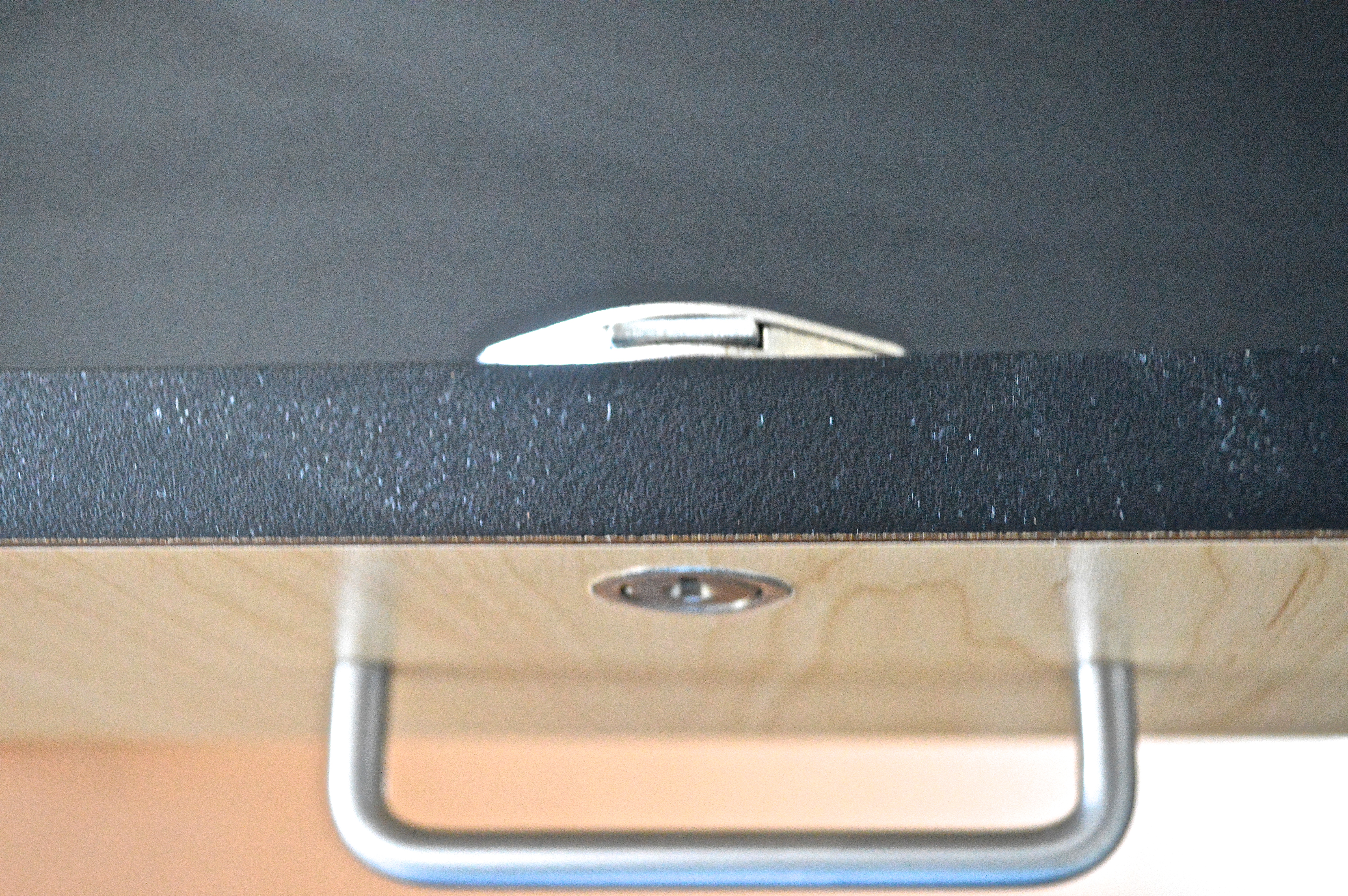 Retail Oversized Reception Desk with Formica Countertop