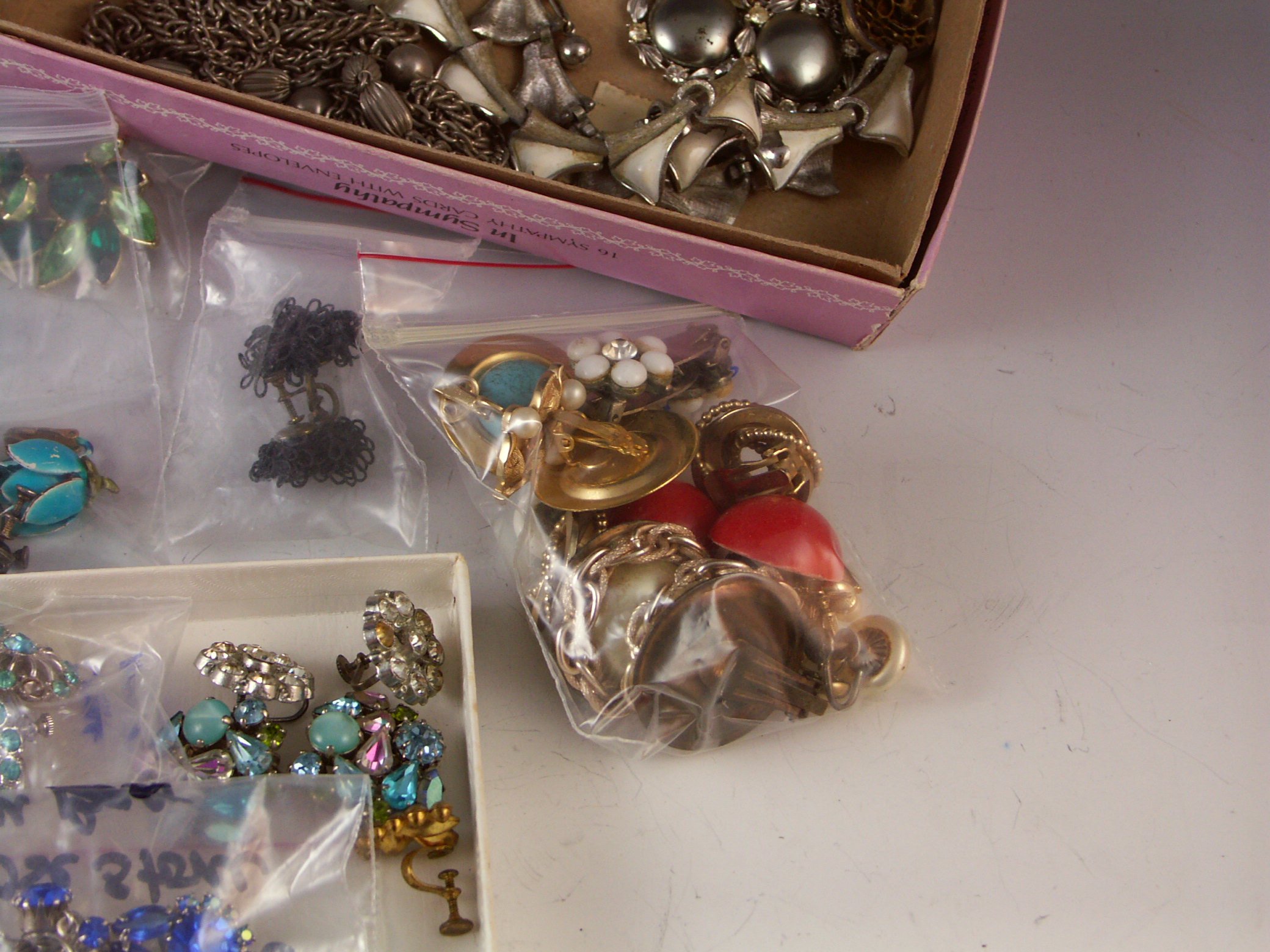Lot of Vintage Jewelry