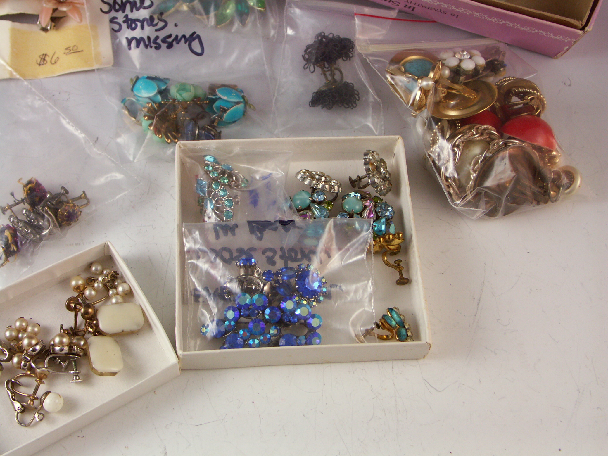 Lot of Vintage Jewelry