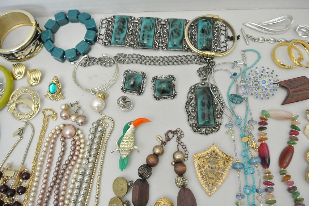 Attractive Lot Of Bangles, Bracelets, Earrings, Necklaces