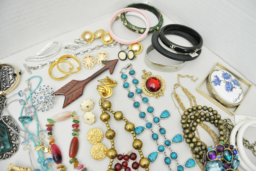 Attractive Lot Of Bangles, Bracelets, Earrings, Necklaces