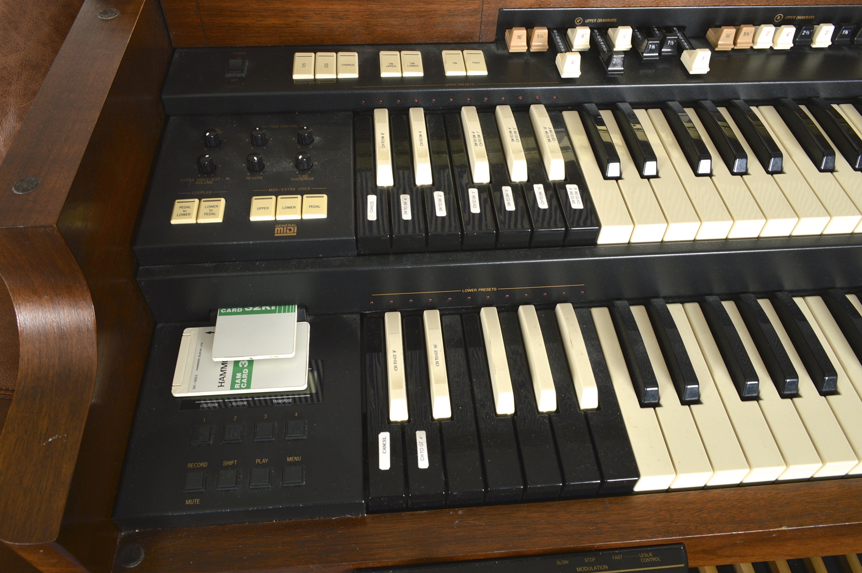 Hammond Organ and Leslie Speaker