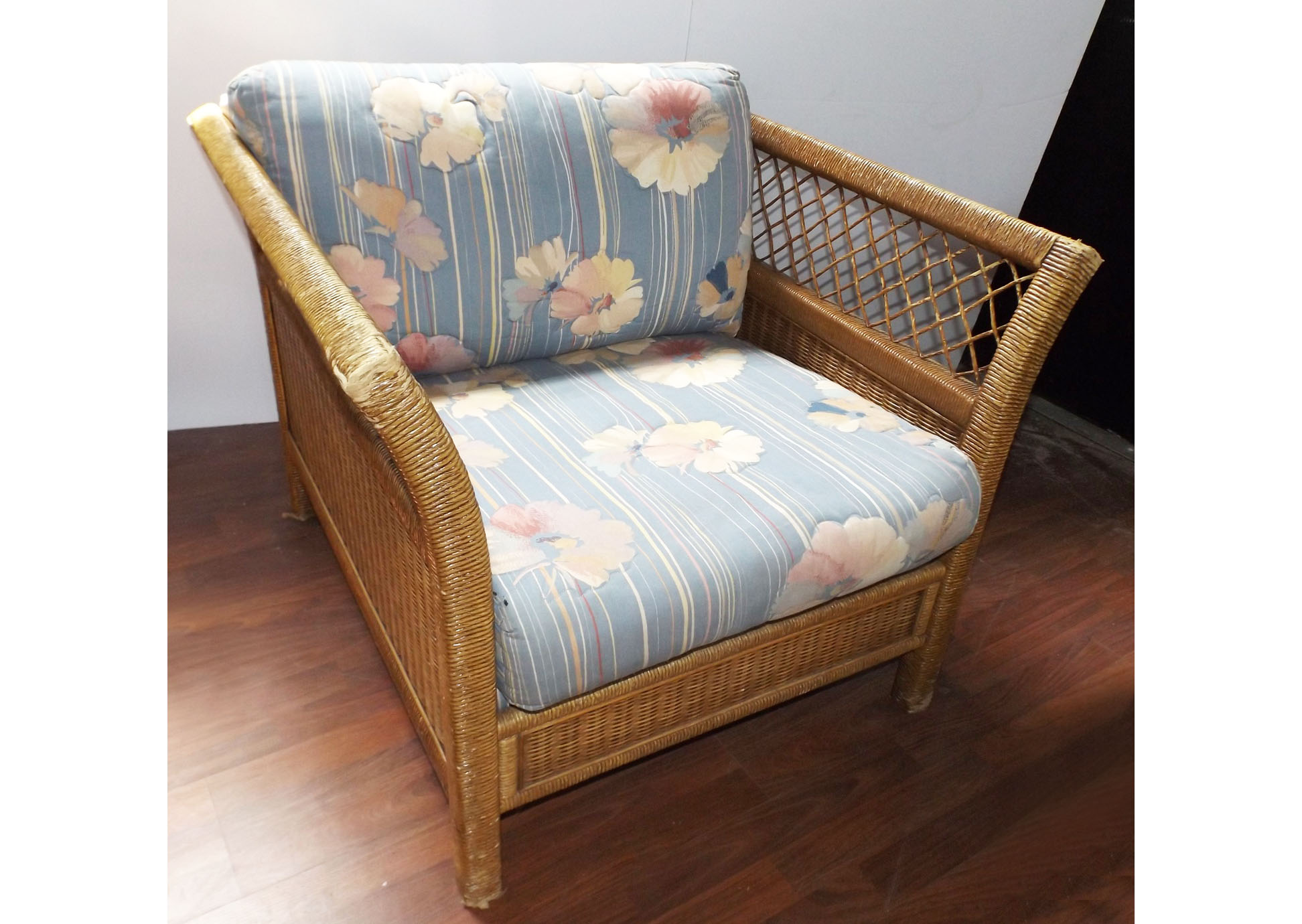 Henry Link Wicker Lounge Chair