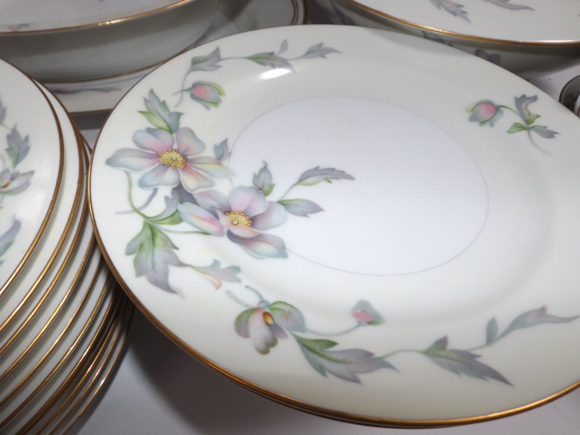 Japanese Sanyo 'Silver Poppy' China