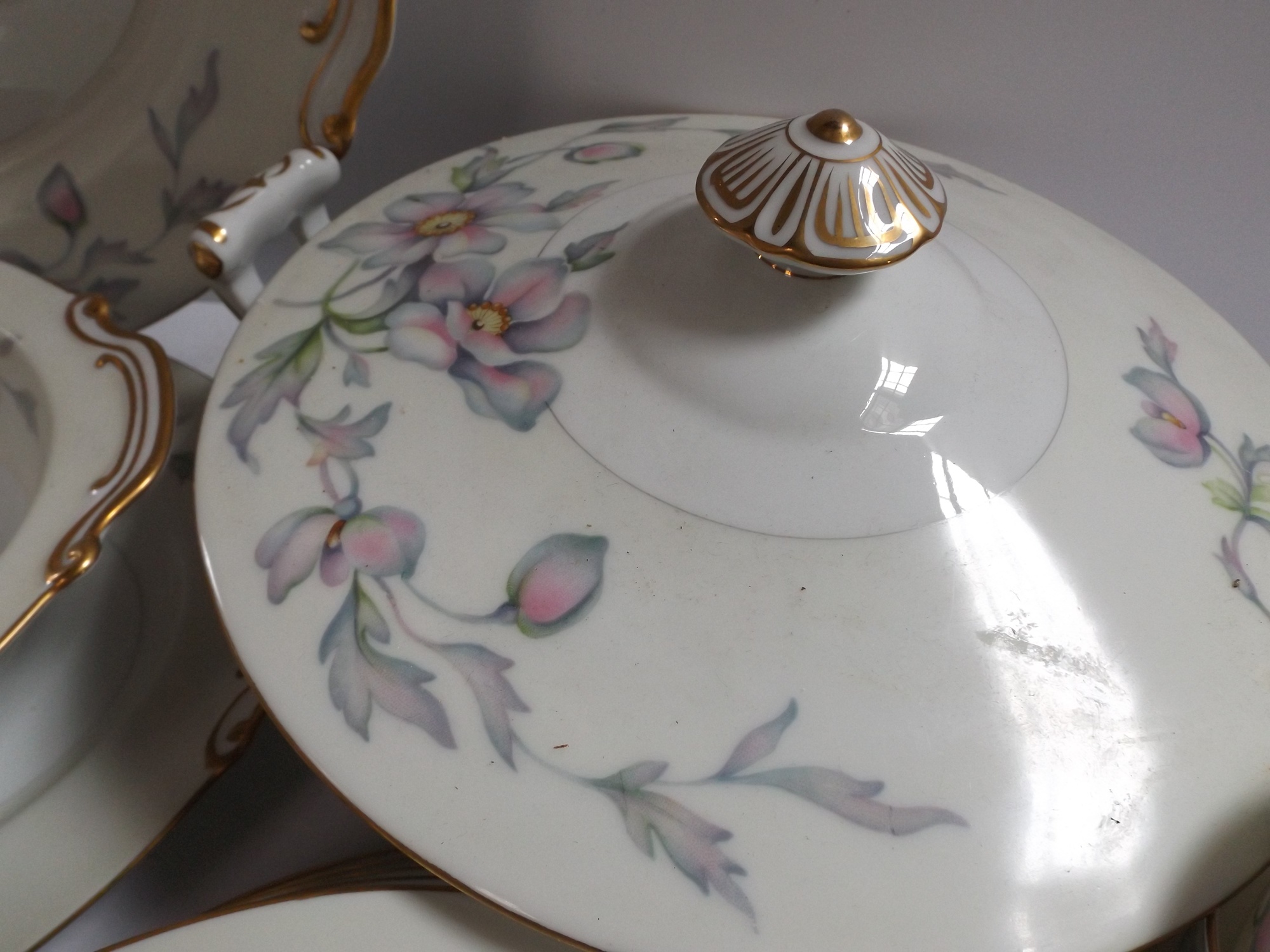 Japanese Sanyo 'Silver Poppy' China