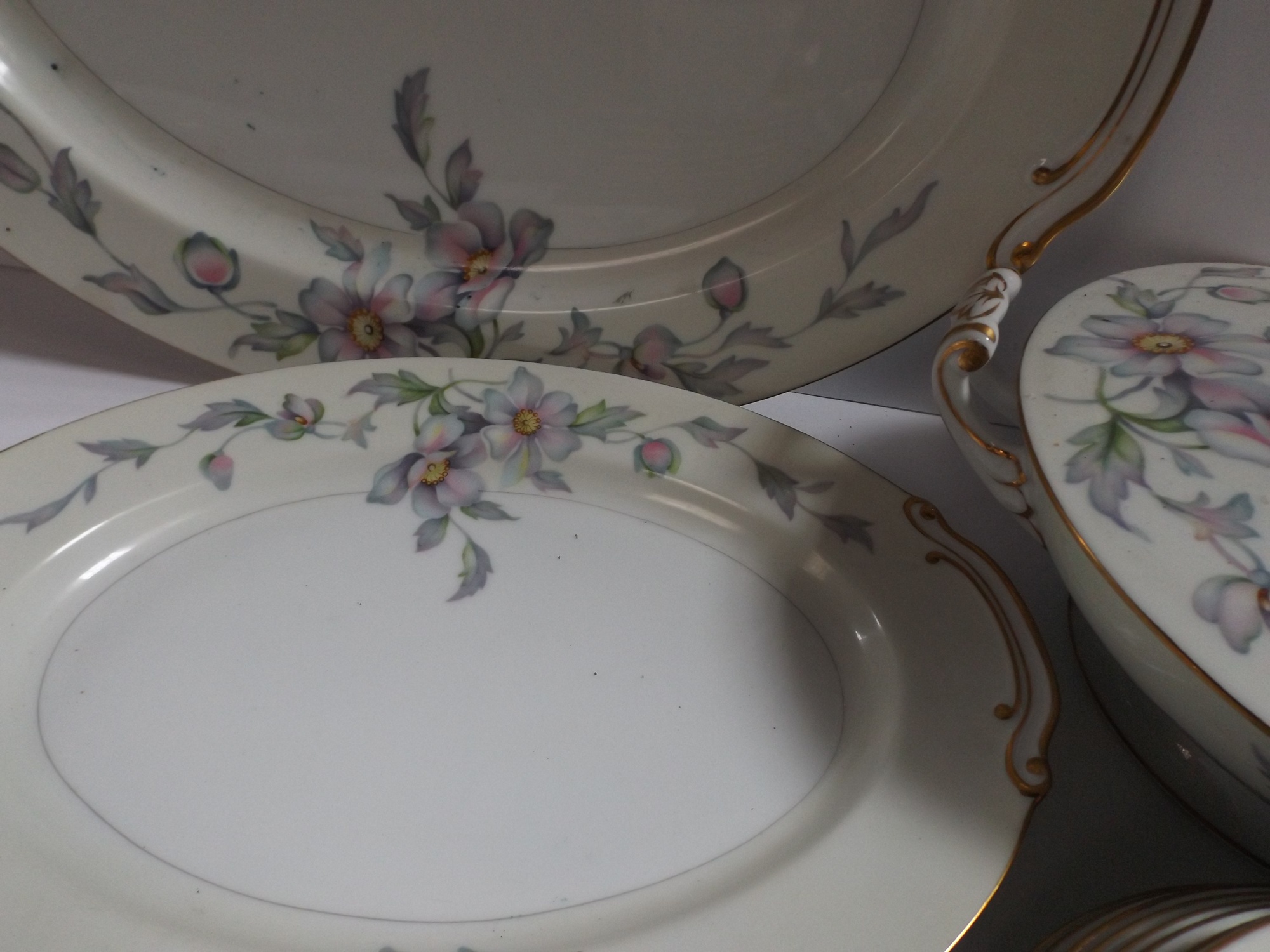 Japanese Sanyo 'Silver Poppy' China