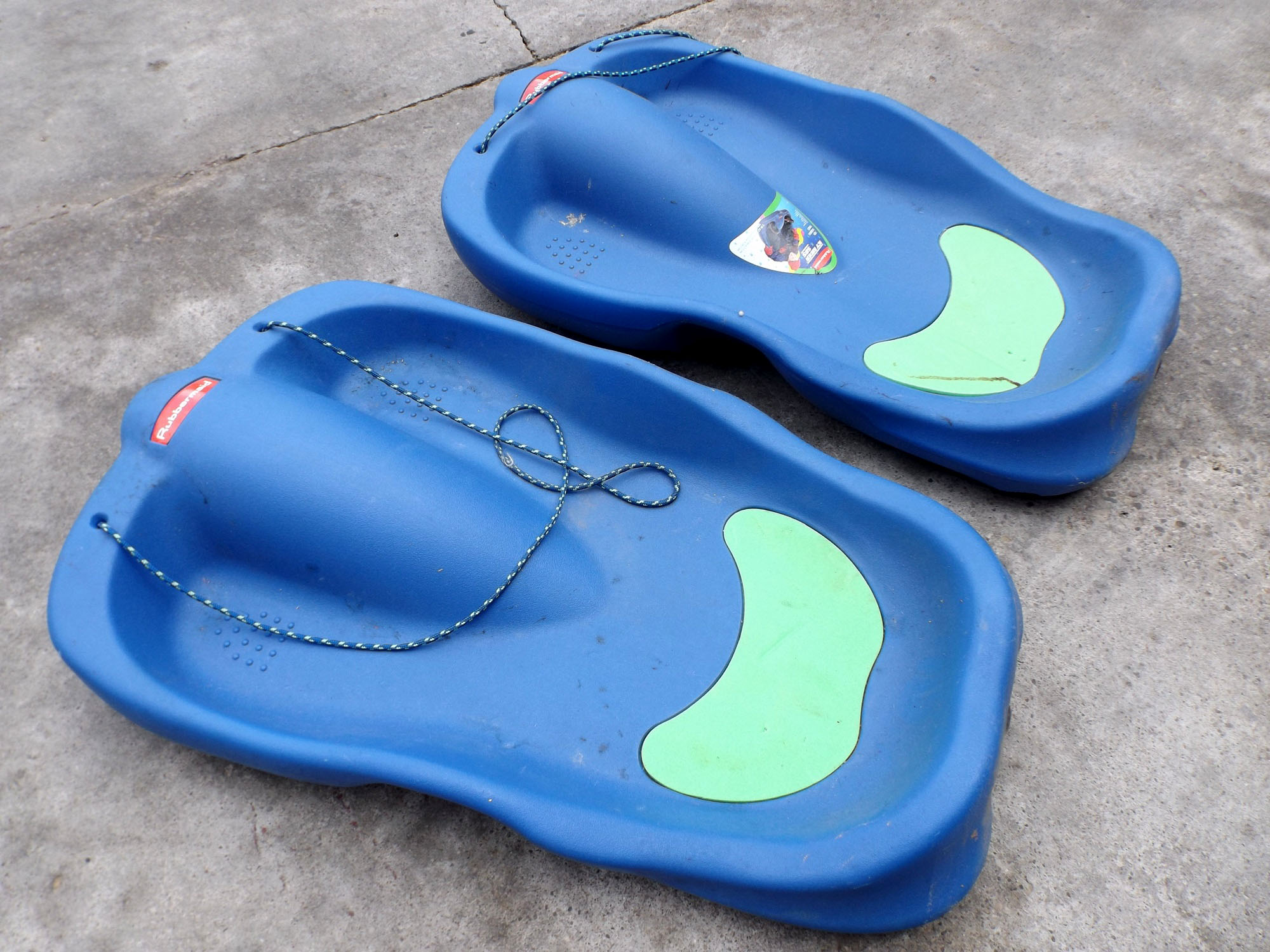 Rubbermaid 'Icy Riders' Plastic Sleds