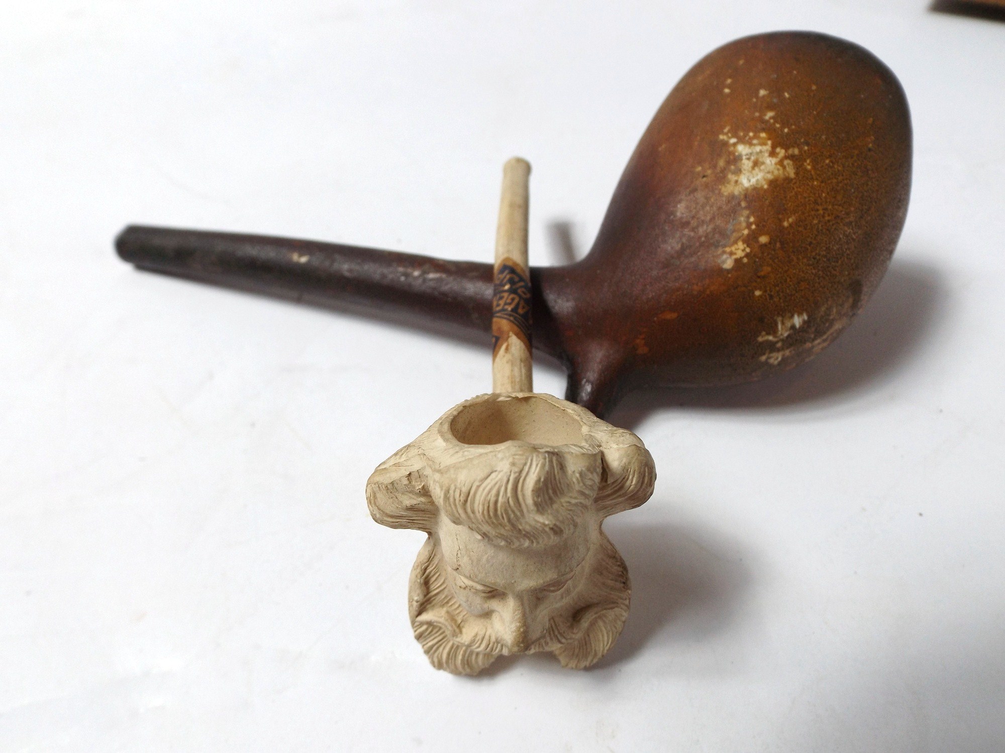 Two Vintage Pipes, One Dutch Goedewaagen