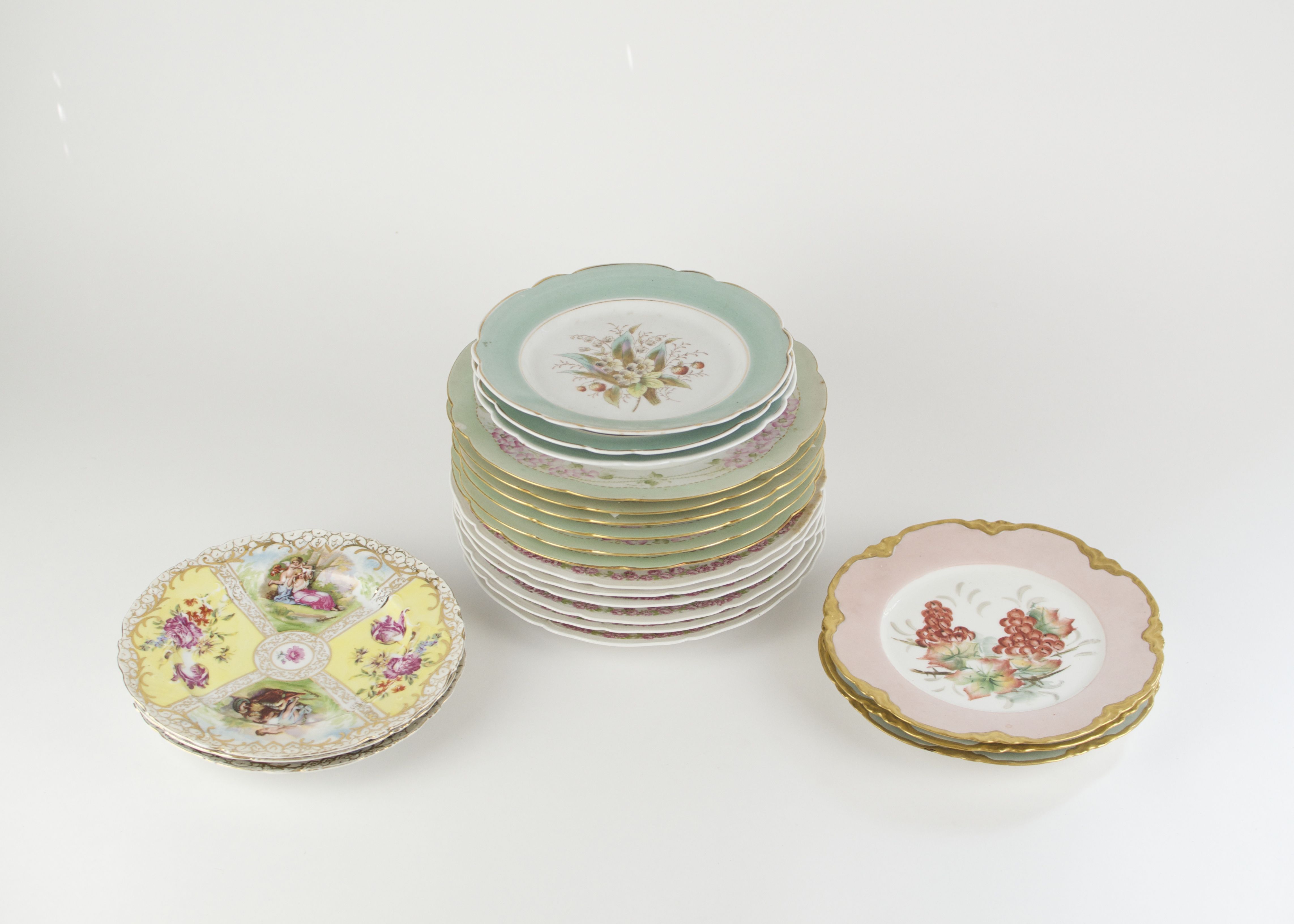 39-Piece Porcelain Luncheon Plates