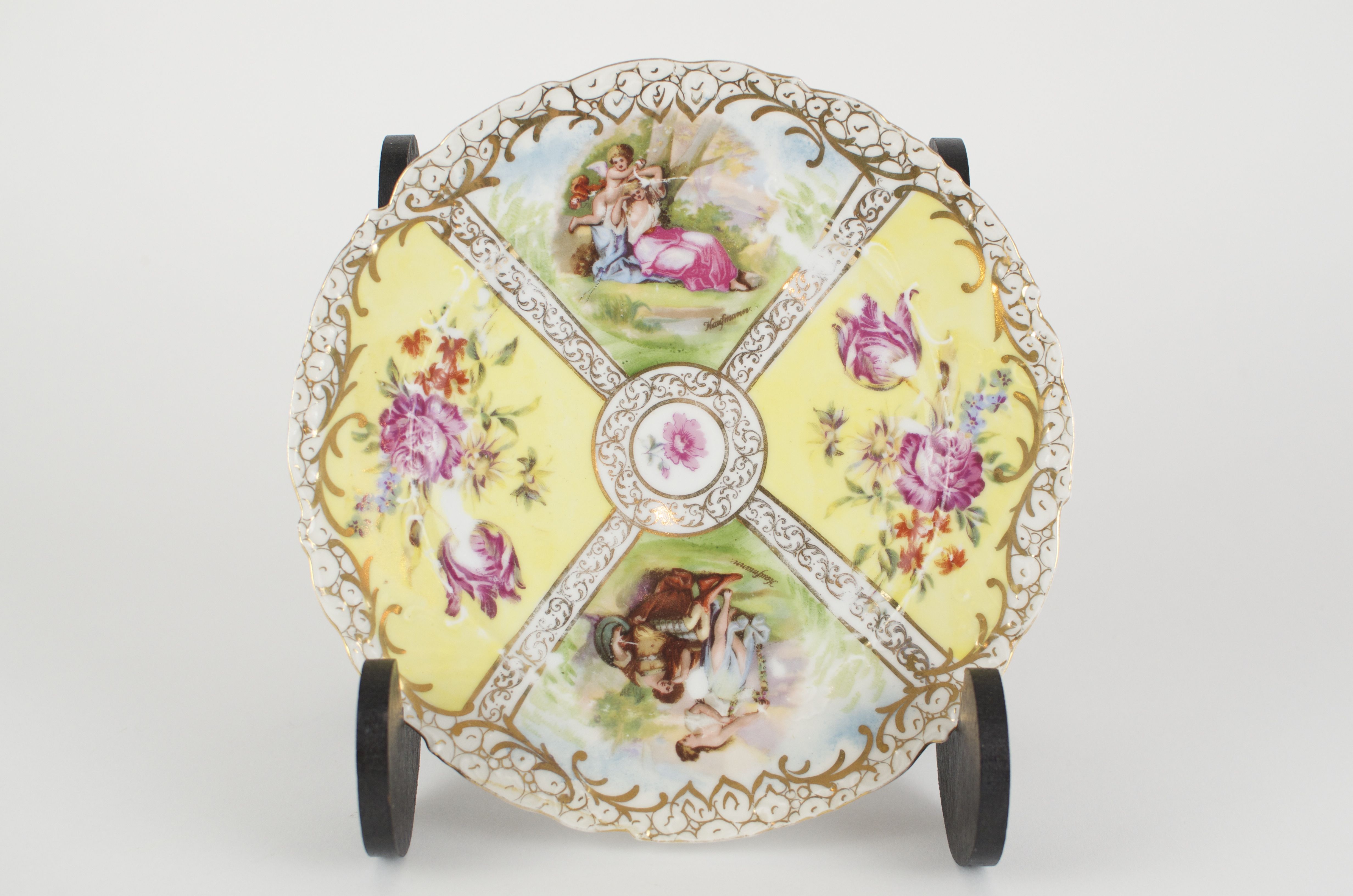 39-Piece Porcelain Luncheon Plates