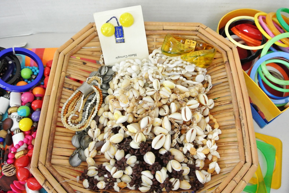 Fantastic Collection Of Island & Patriotic Jewelry