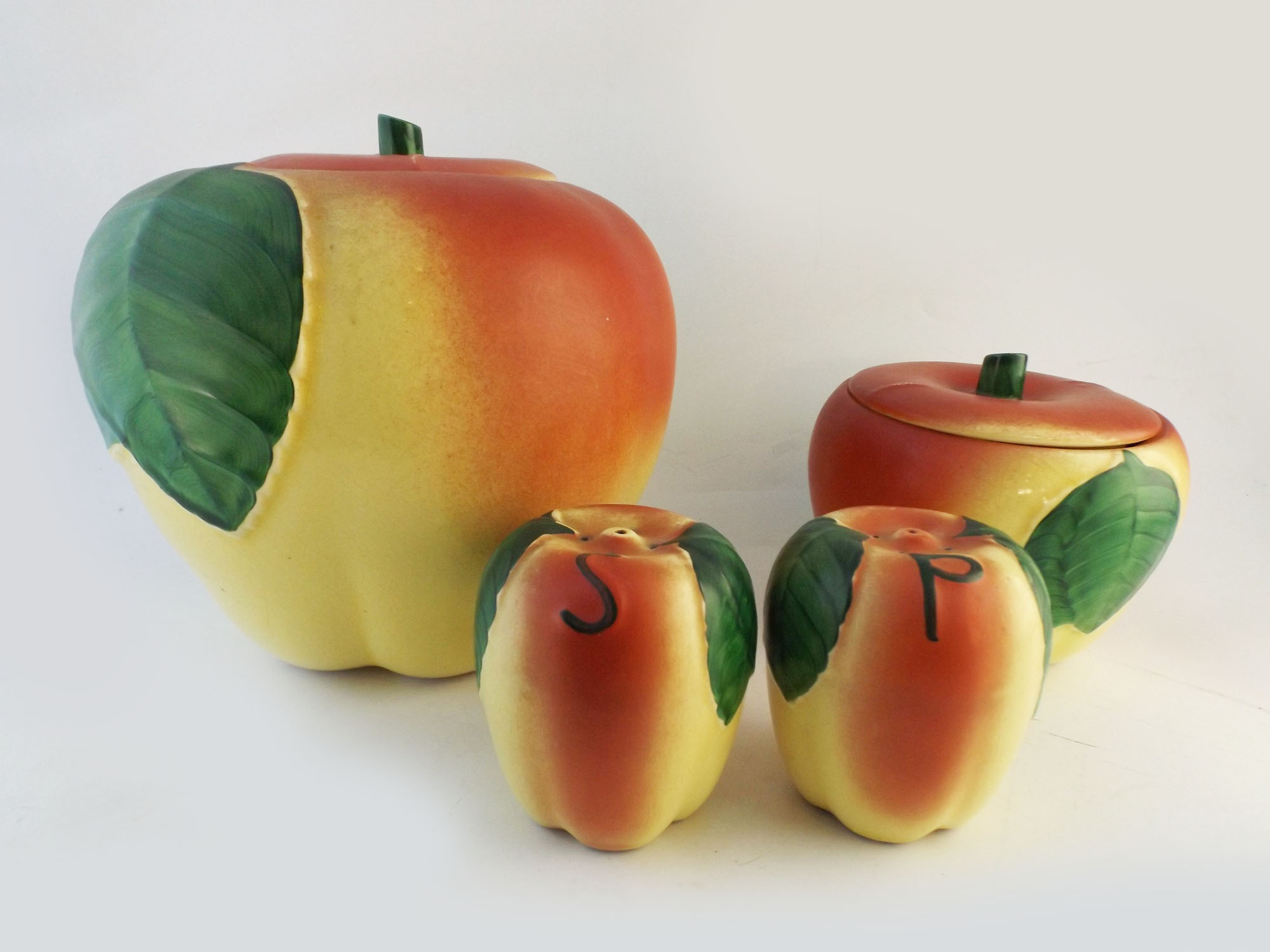 Vintage Hull Pottery Apple Kitchen Set