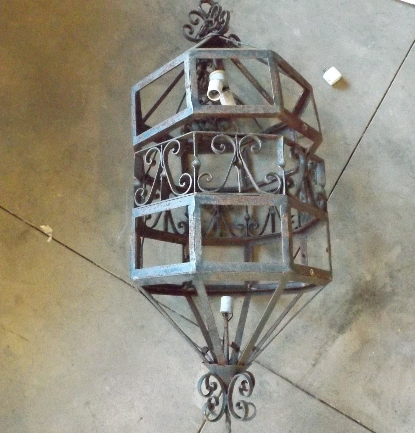 Rustic Iron Electric Lantern Chandelier