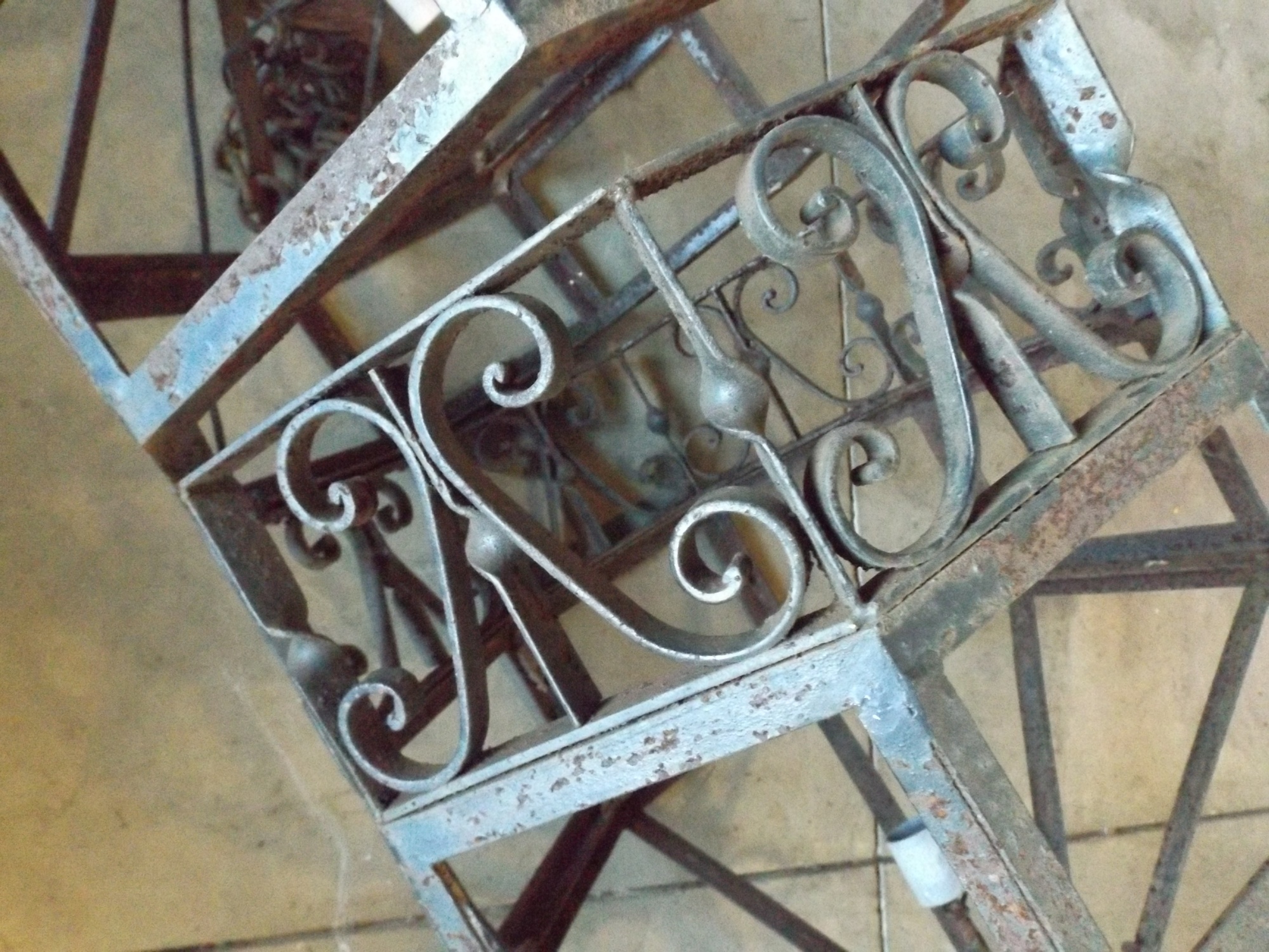 Rustic Iron Electric Lantern Chandelier