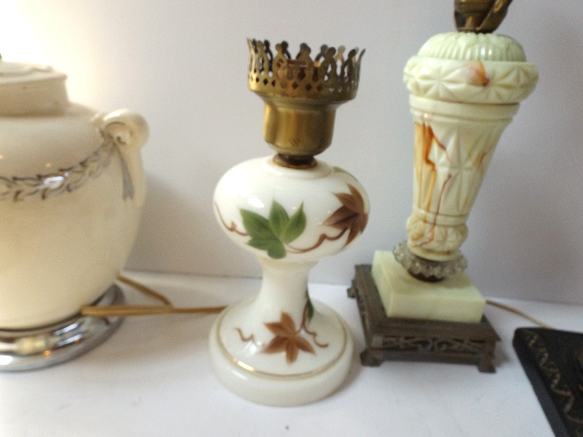 Electric and Kerosene Lamp Group