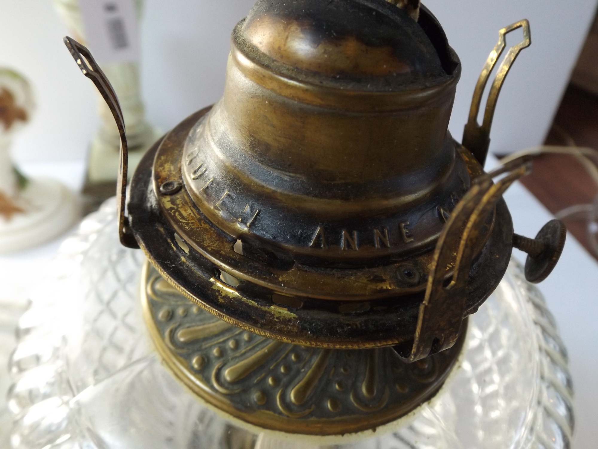 Electric and Kerosene Lamp Group