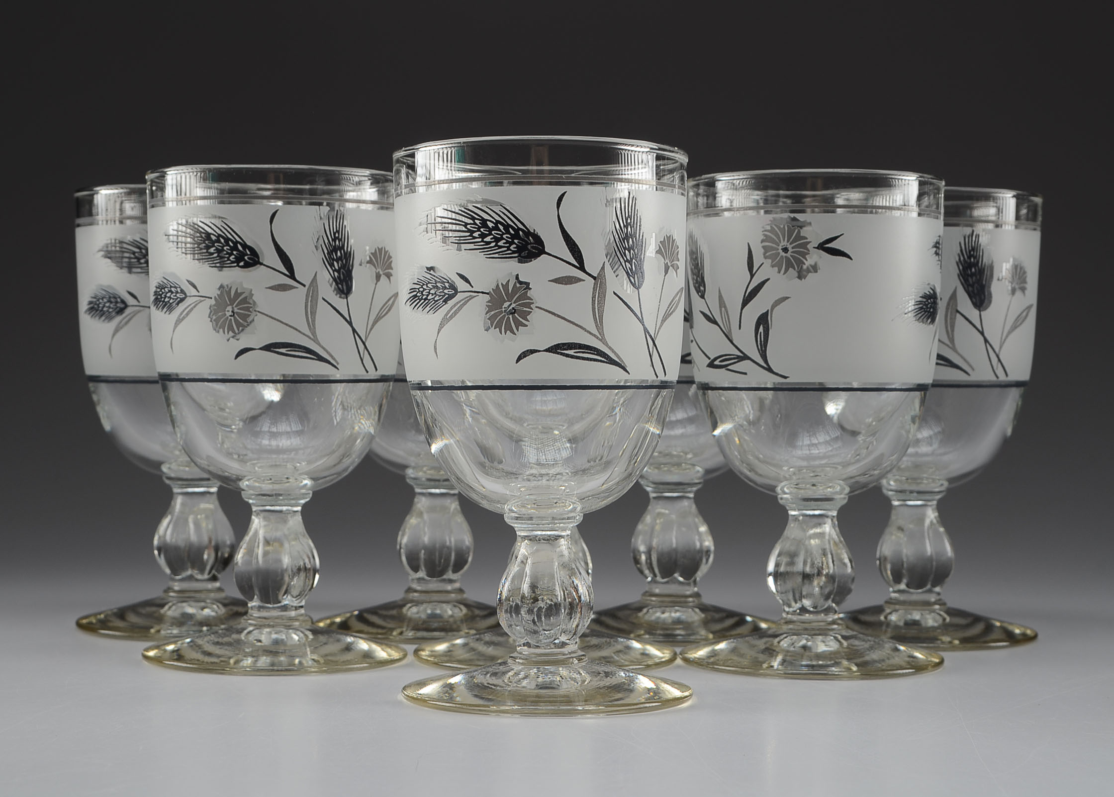 Frosted and Metallic Gold Leaf Drinking Glasses