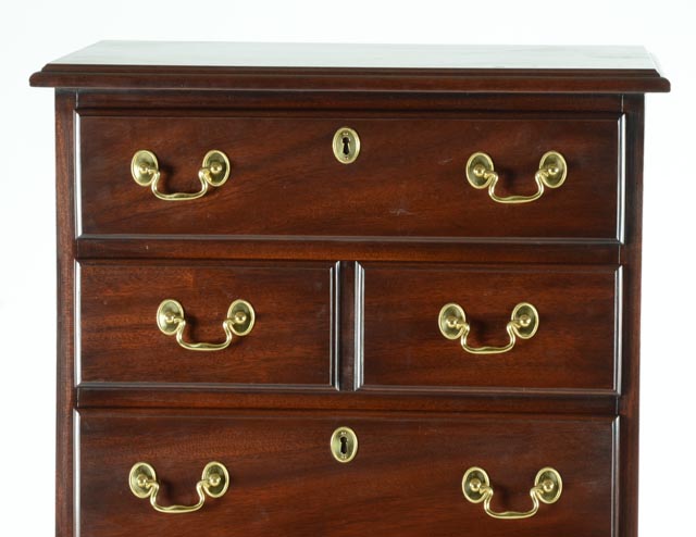 Virginia Galleries Furniture by Henkel-Harris Mahogany Dresser