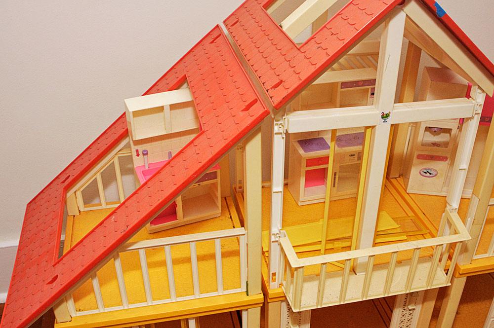 Vintage 1970s Barbie Dream House