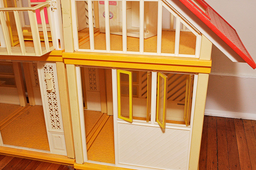 Vintage 1970s Barbie Dream House