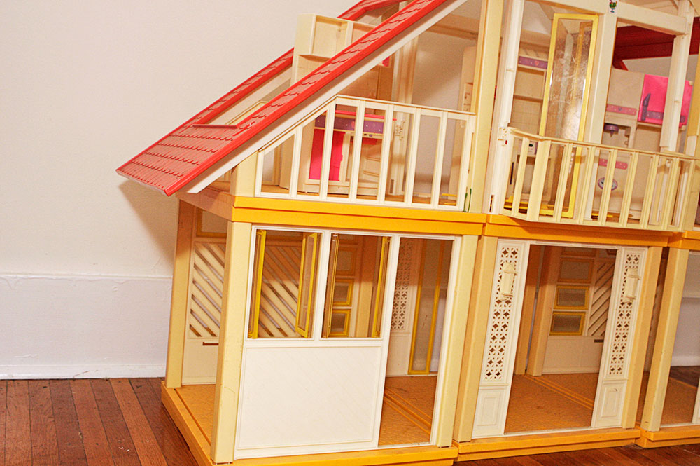 Vintage 1970s Barbie Dream House
