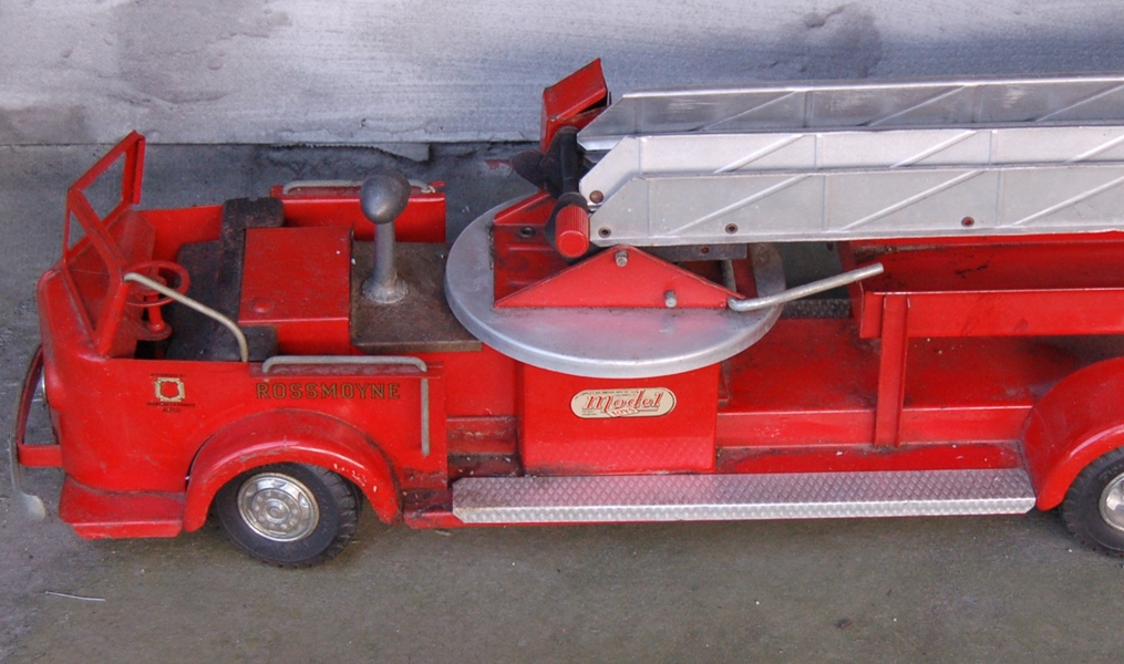 Doepke Model Toys Rossmoyne Hook and Ladder Aerial Fire Truck