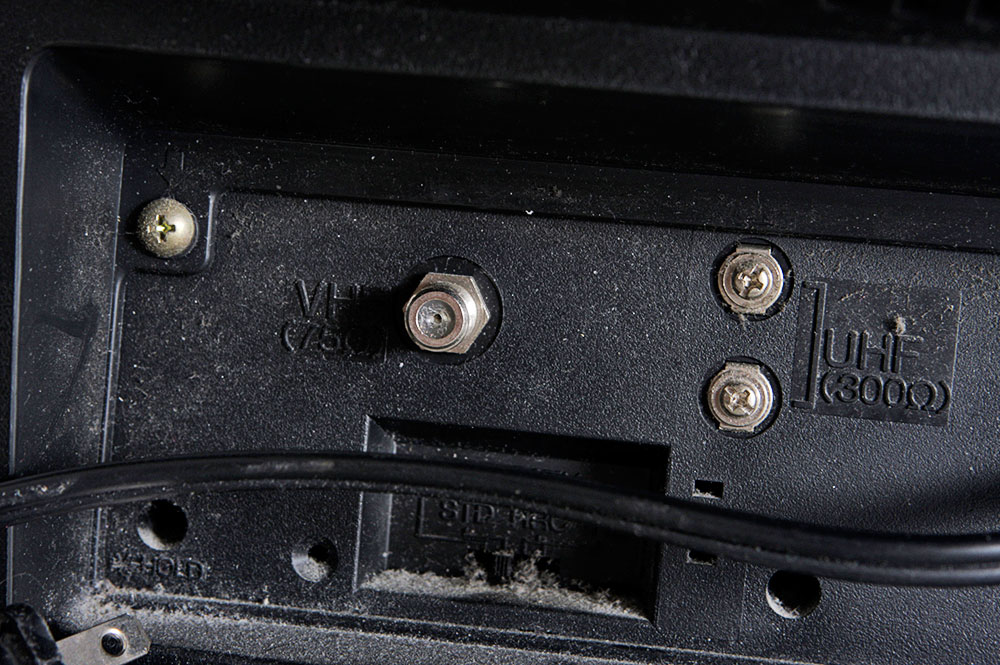 Sharp Linytron Color Television with Remote