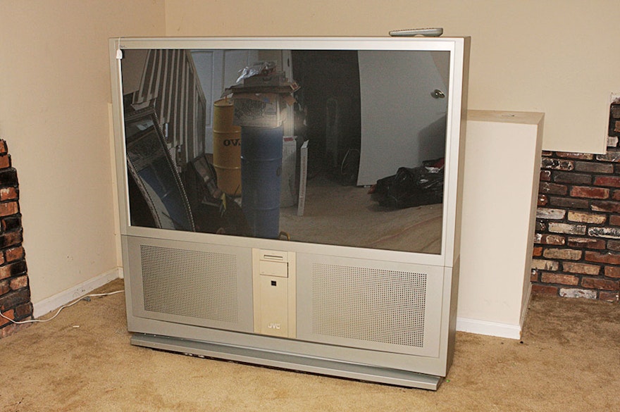 Large Flatscreen JVC I'Art Pro Television Set