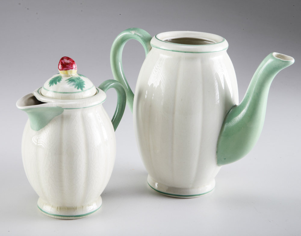 1930s English Empire Ware Children's Tea Set