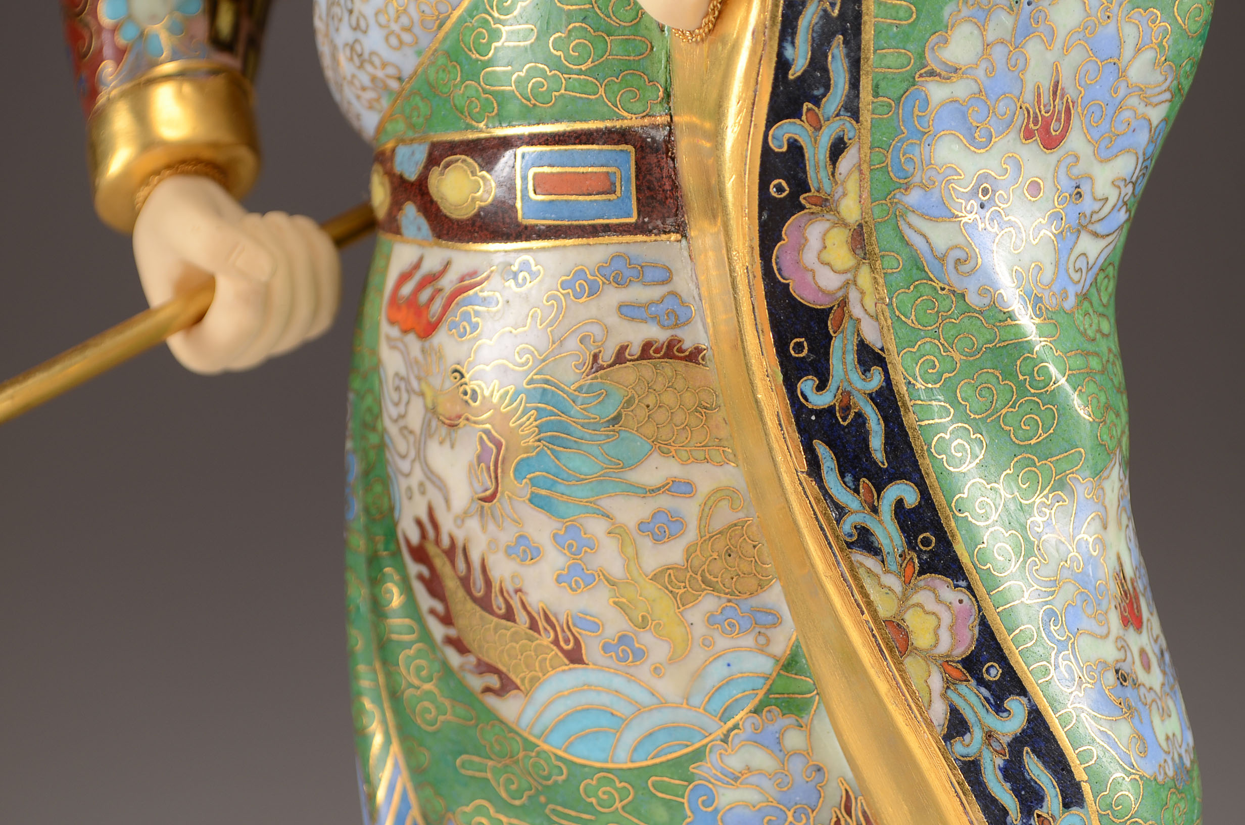 Stunning Chinese Cloisonne Depiction of Warrior Guan Yu