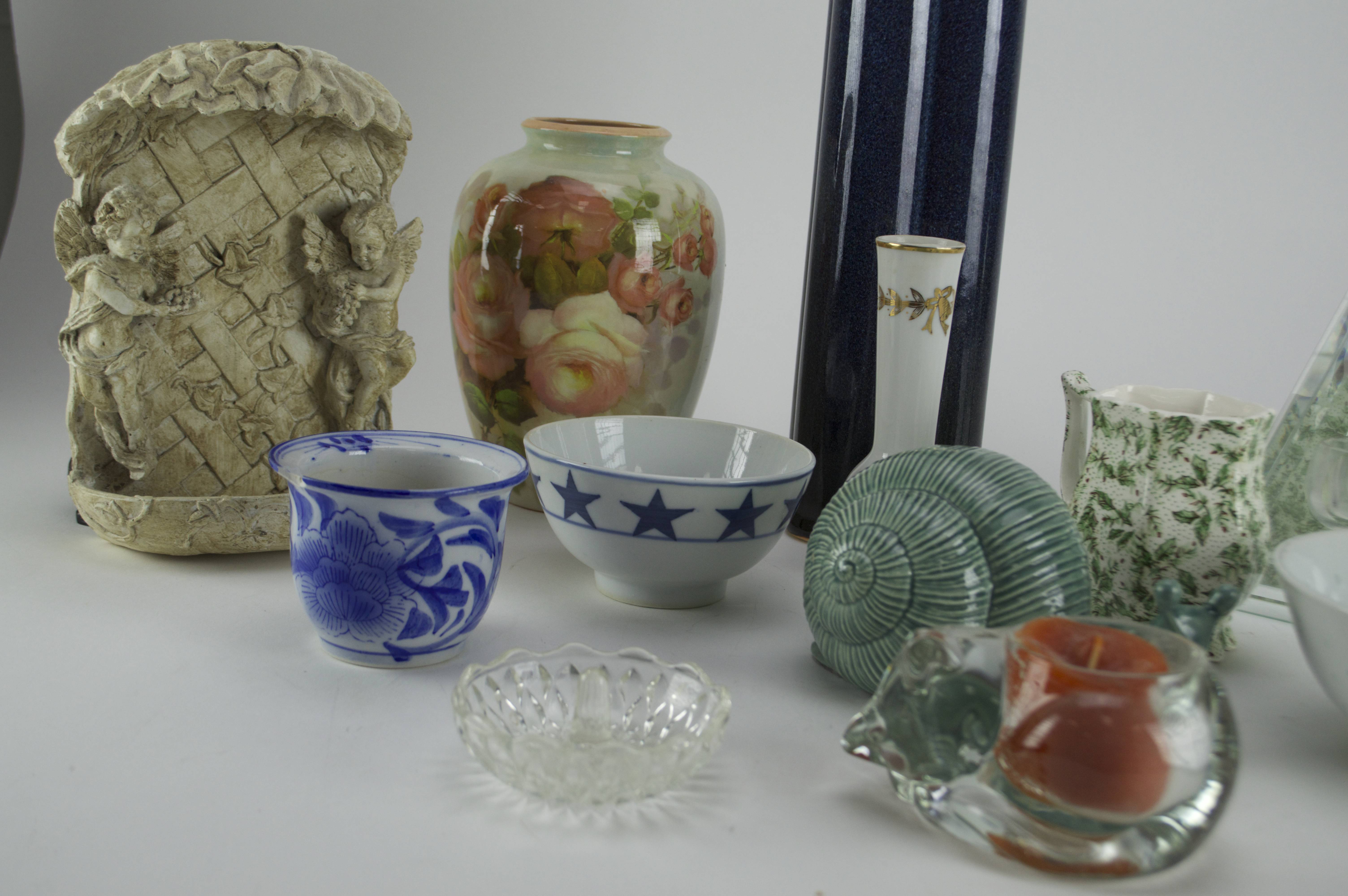 Lot of Ceramic Decorative Items