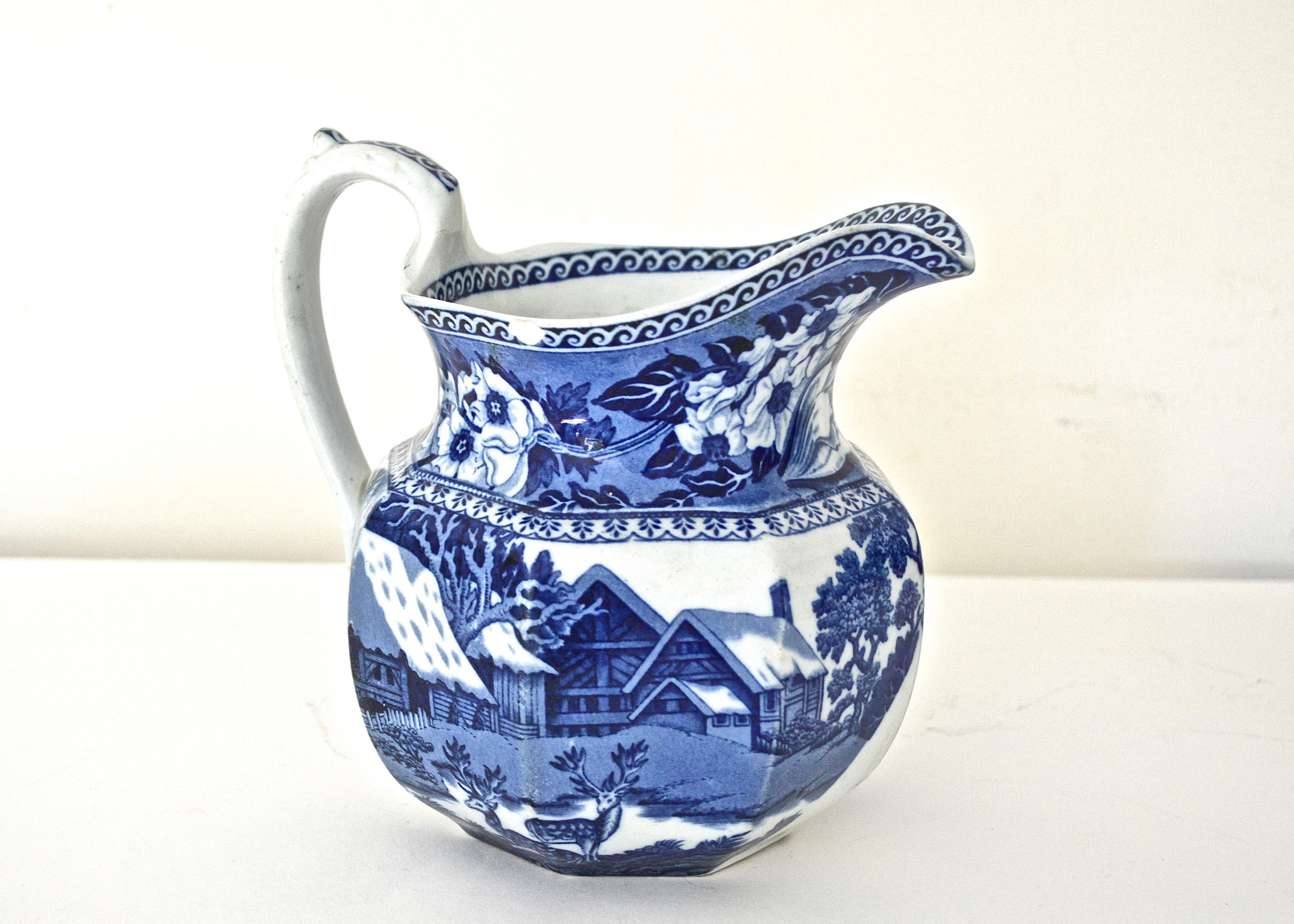 Vintage 1926 Wedgwood Fallow Deer Pitcher